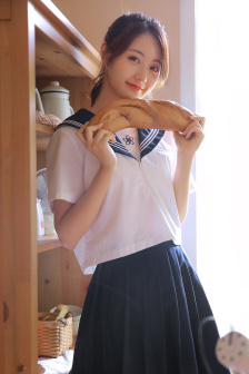 亚洲制服丝袜精品久久